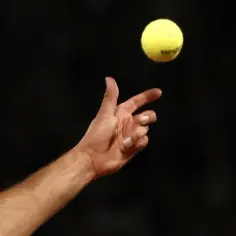 Ile setów w tenisie Roland Garros? Różnice między mężczyznami a kobietami