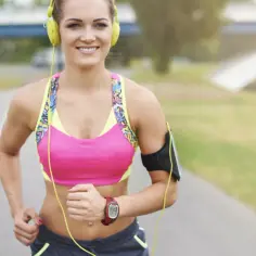 Jaki stanik do biegania dla dużego biustu, aby uniknąć dyskomfortu?