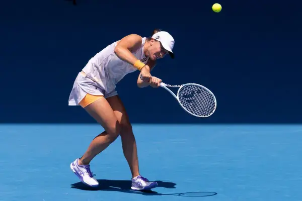 Gdzie oglądać tenis na żywo? Najlepsze opcje i kanały transmisyjne